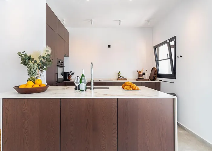 El Limonar * フエンヒロラ